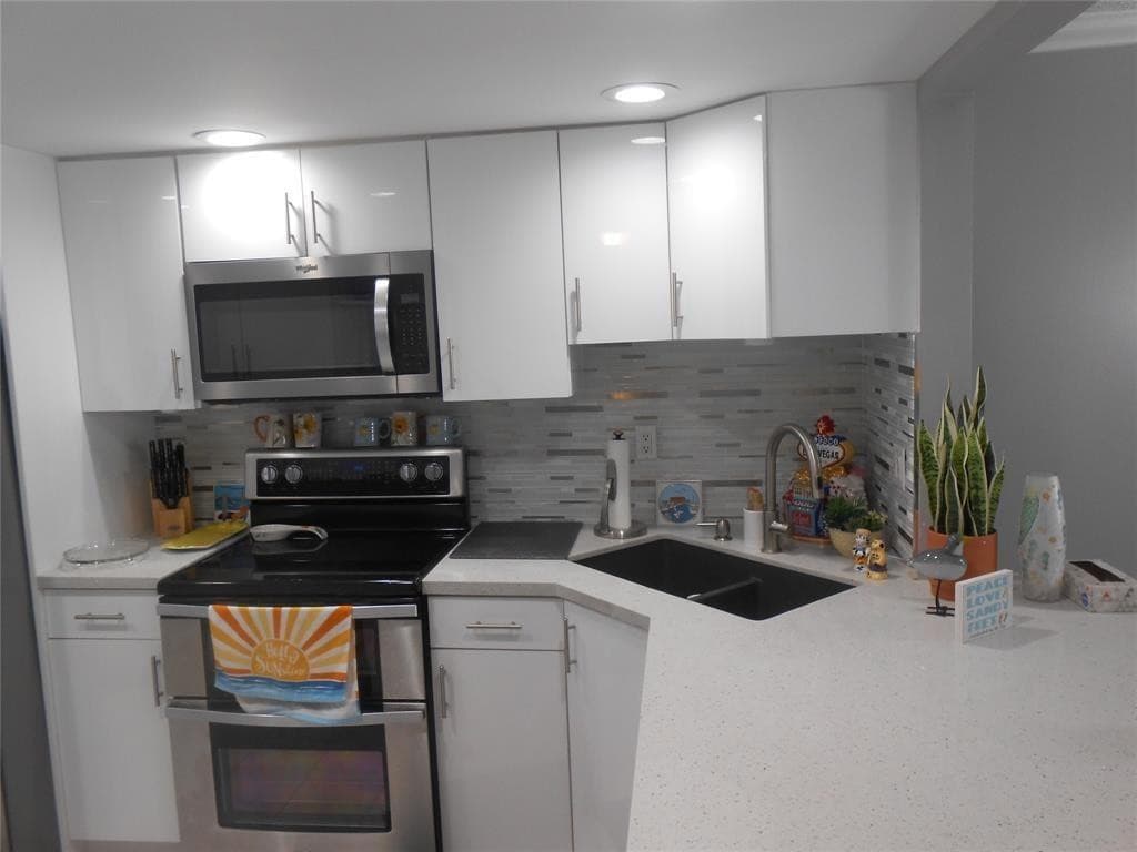 4540 N Ocean Drive 210, Lauderdale-By-The-Sea, FL 33308 — photo 11 of 40