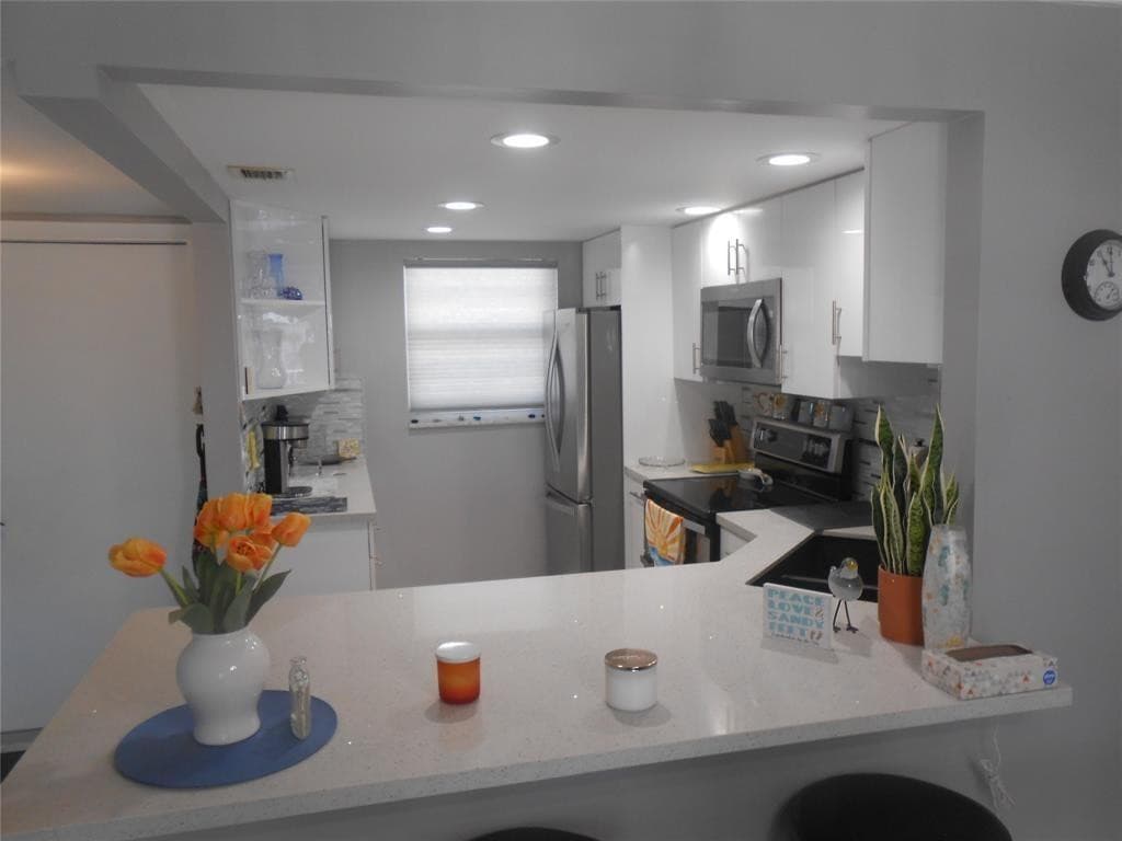 4540 N Ocean Drive 210, Lauderdale-By-The-Sea, FL 33308 — photo 14 of 40