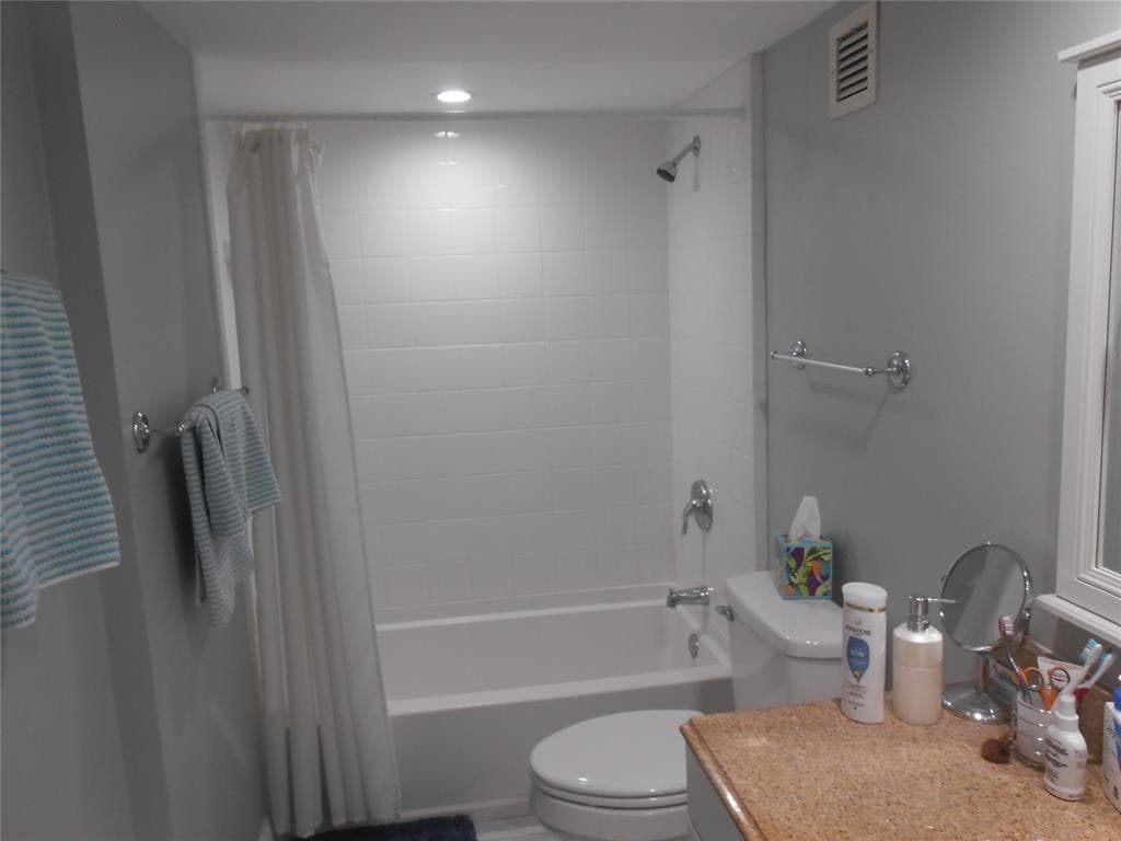 4540 N Ocean Drive 210, Lauderdale-By-The-Sea, FL 33308 — photo 37 of 40