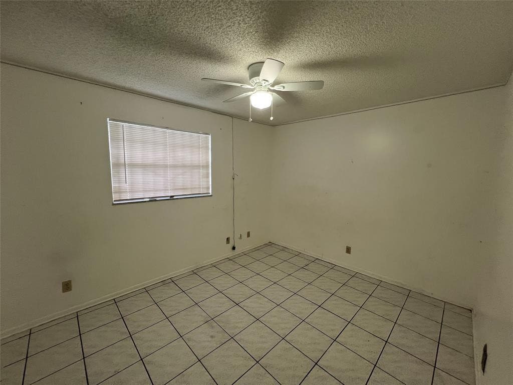 230 SW 1st Street G-8, Pompano Beach, FL 33060 — photo 7 of 23