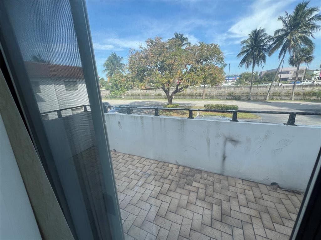 230 SW 1st Street G-8, Pompano Beach, FL 33060 — photo 13 of 23