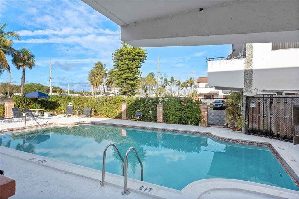 230 SW 1st Street G-8, Pompano Beach, FL 33060 — photo 15 of 23