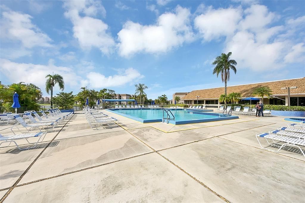 10442 Sunrise Lakes Boulevard 202, Sunrise, FL 33322 — photo 33 of 39
