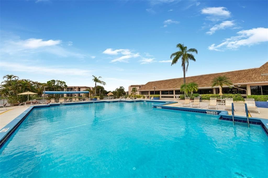 10442 Sunrise Lakes Boulevard 202, Sunrise, FL 33322 — photo 36 of 39