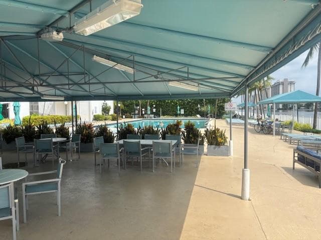 800 Parkview Drive 714, Hallandale Beach, FL 33009 — photo 23 of 24