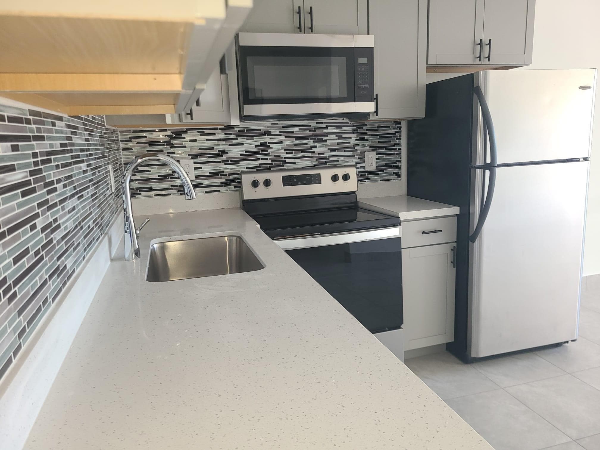 2719 Lincoln Street 4, Hollywood, FL 33020 — photo 1 of 10