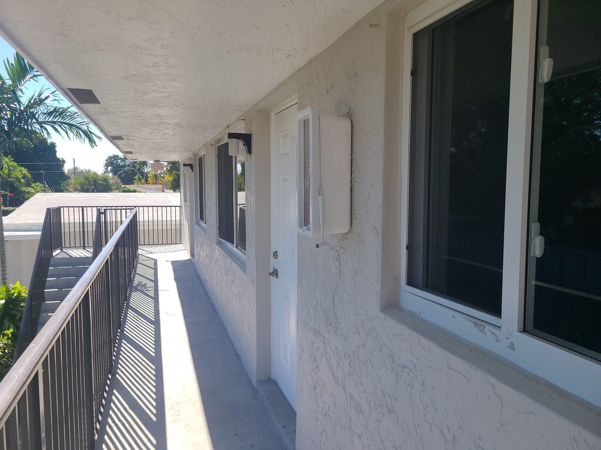 2719 Lincoln Street 4, Hollywood, FL 33020 — photo 3 of 10