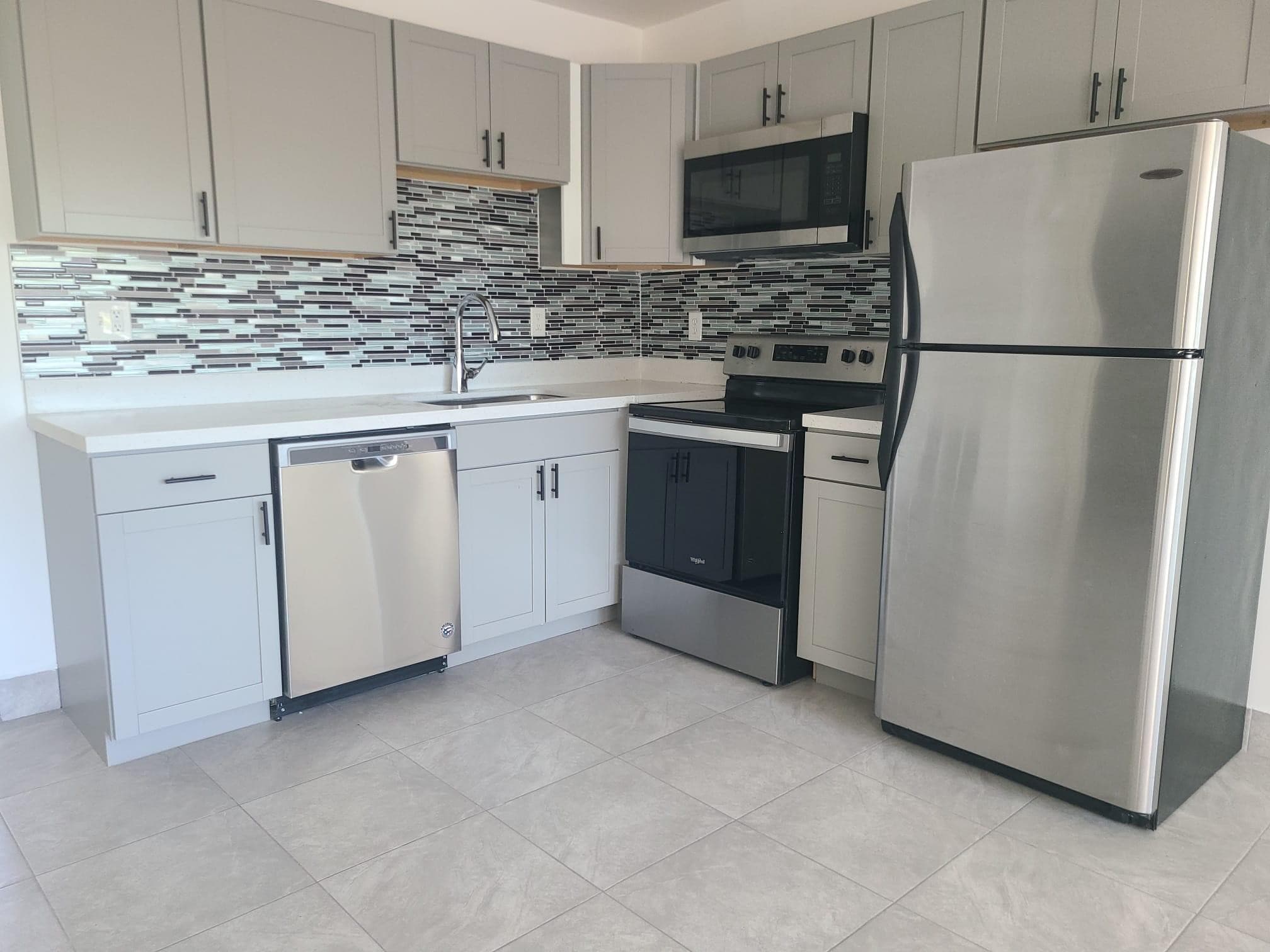 2719 Lincoln Street 4, Hollywood, FL 33020 — photo 4 of 10