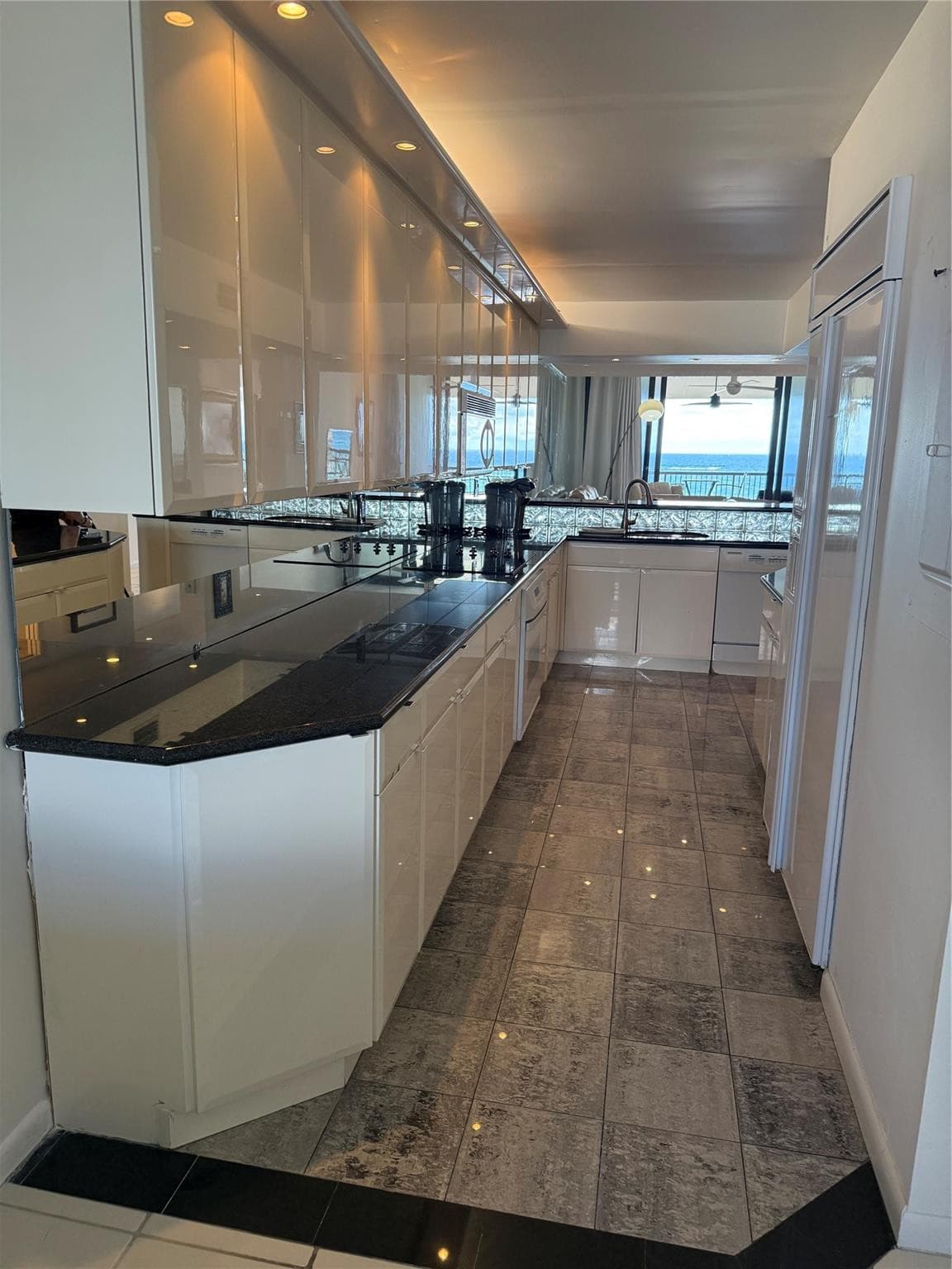 520 N Ocean Boulevard 13, Pompano Beach, FL 33062 — photo 4 of 15