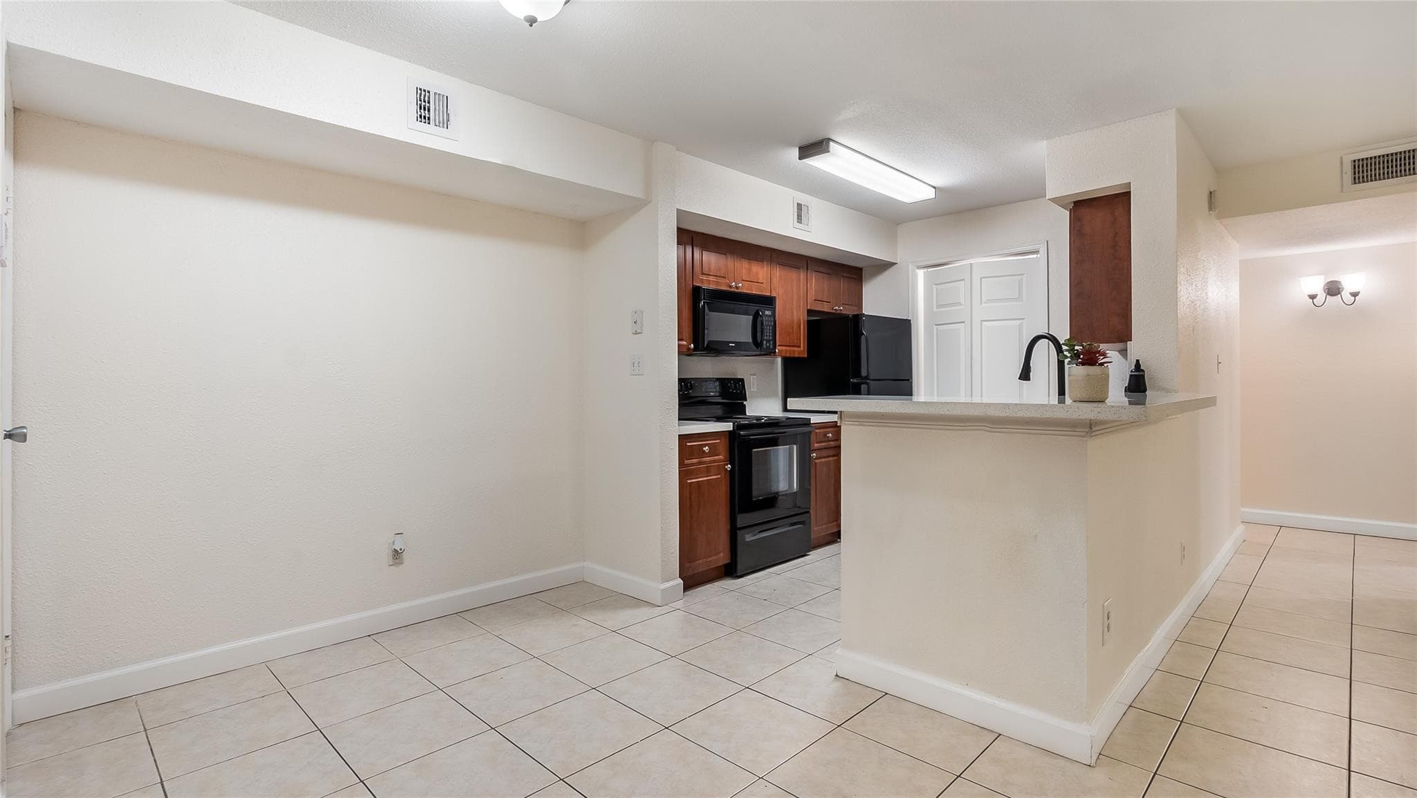 875 Riverside Drive 717, Coral Springs, FL 33071 — photo 7 of 31