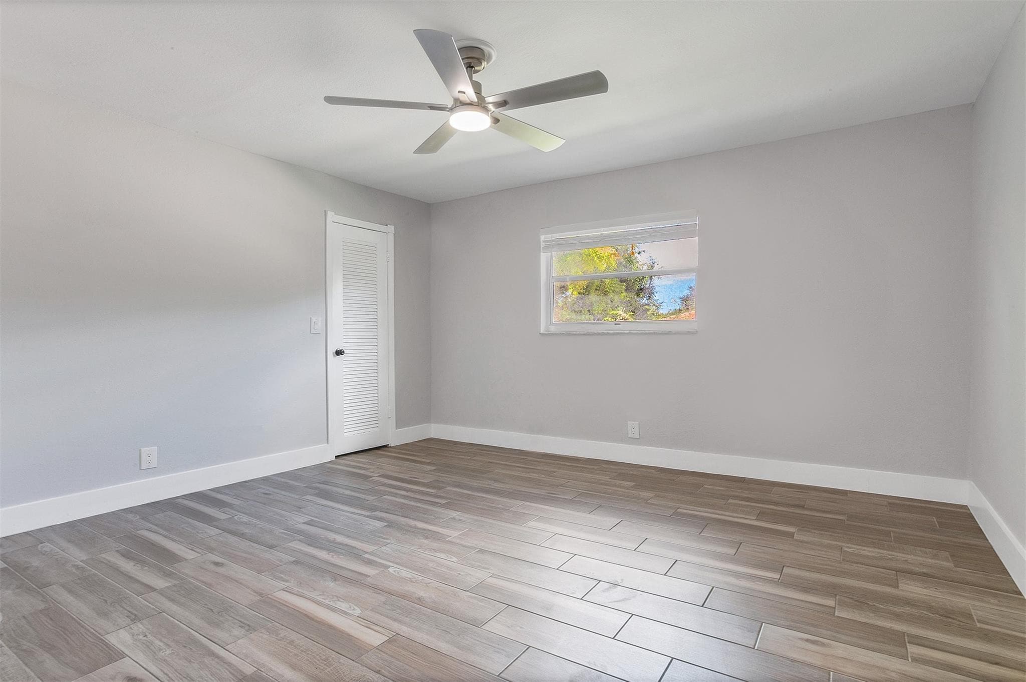 Condominium in Coral Springs — photo 28 of 32