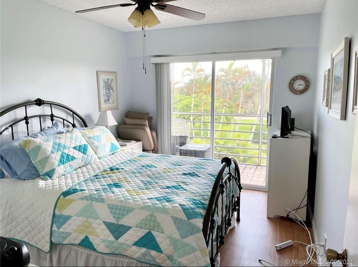 84 Brighton B 84, Boca Raton, FL 33434 — photo 12 of 28