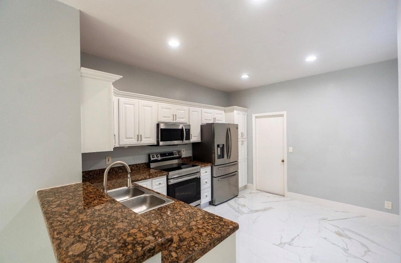 1928 Madeira Drive, Weston, FL 33327 — photo 14 of 39