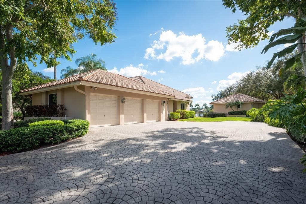 3190 Willow Lane, Weston, FL 33331 — photo 22 of 25