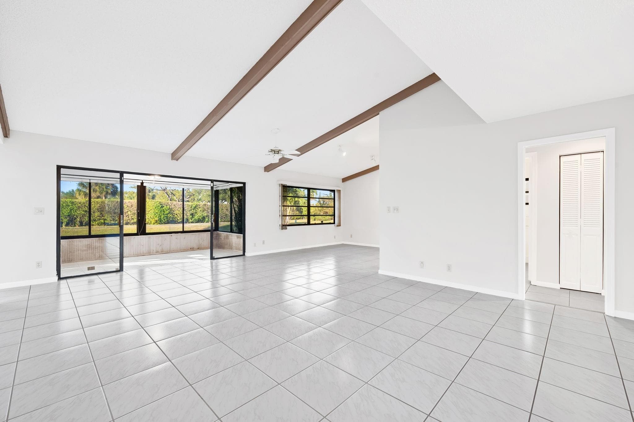 6053 Petaluma Drive, Boca Raton, FL 33433 — photo 14 of 33
