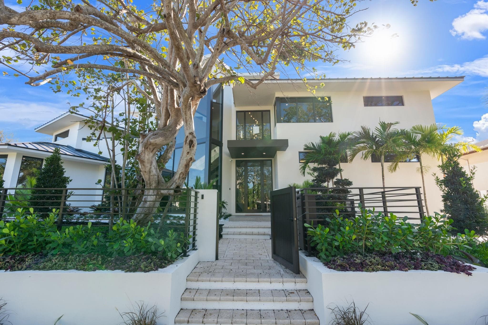 2035 Intracoastal Drive, Fort Lauderdale, FL 33305 — photo 2 of 100