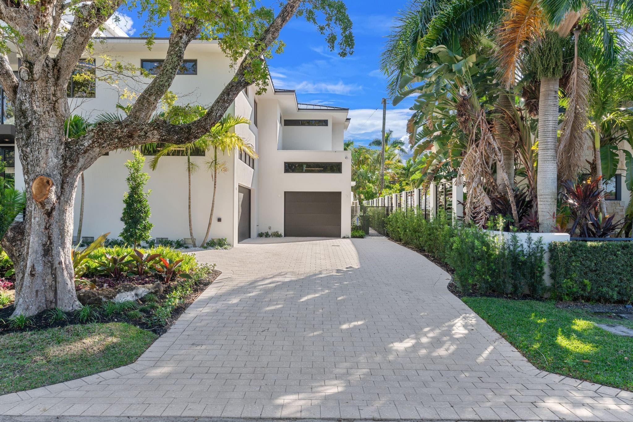 2035 Intracoastal Drive, Fort Lauderdale, FL 33305 — photo 4 of 100