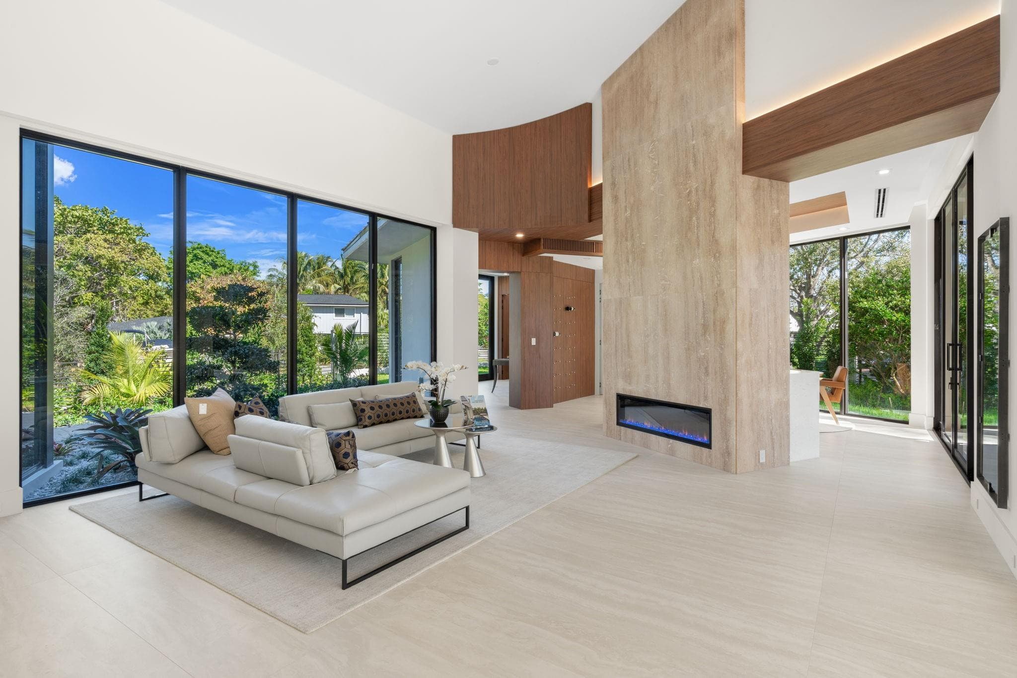 2035 Intracoastal Drive, Fort Lauderdale, FL 33305 — photo 10 of 100