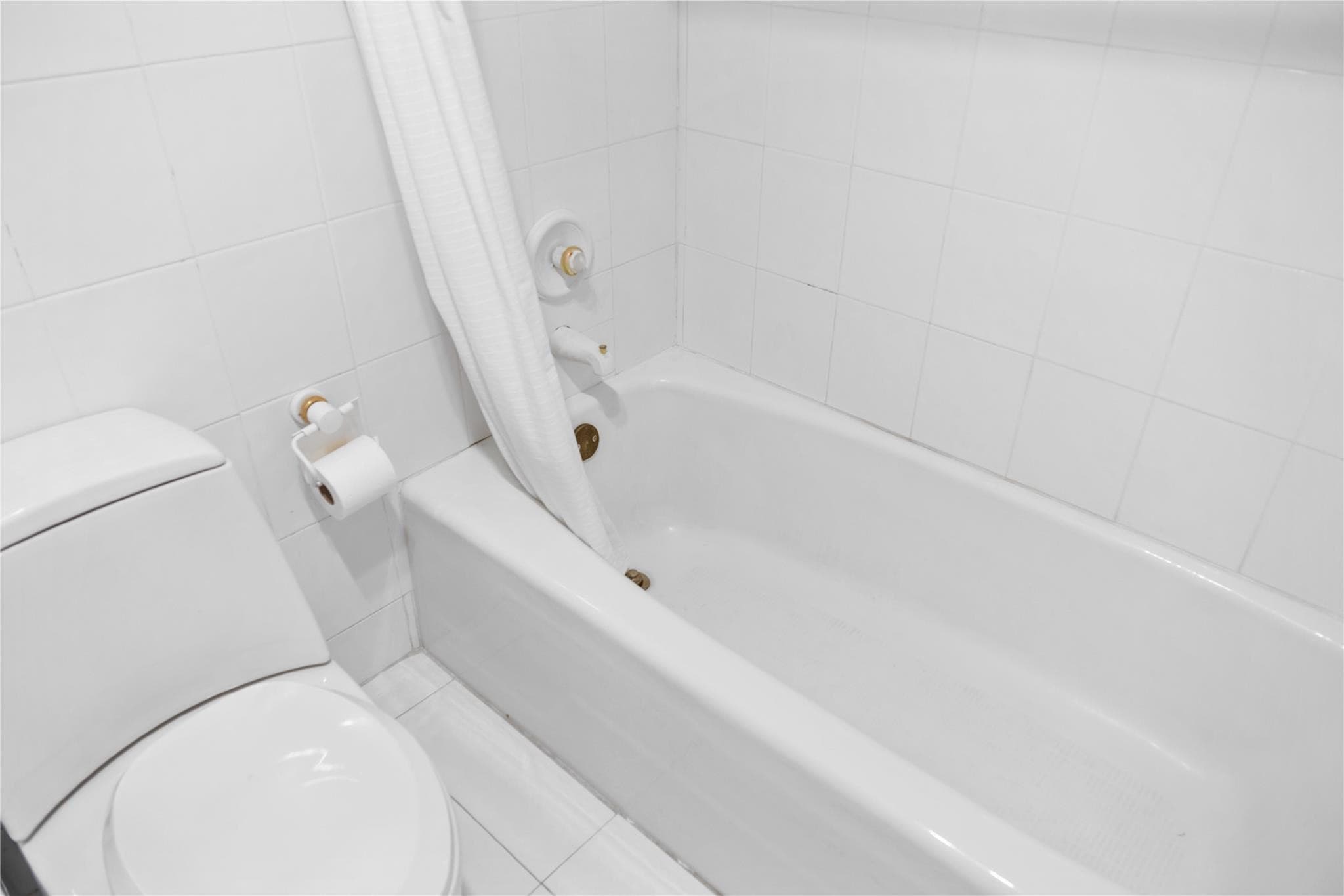 20505 E Country Club Drive Ph33, Aventura, FL 33180 — photo 27 of 32