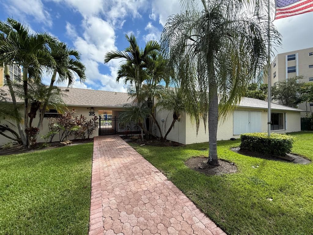 301 SE 3rd Street 308, Dania Beach, FL 33004 — photo 38 of 45