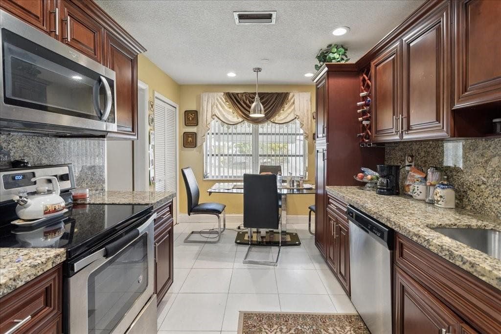 4290 NW 49th Terrace, Lauderdale Lakes, FL 33319 — photo 10 of 20