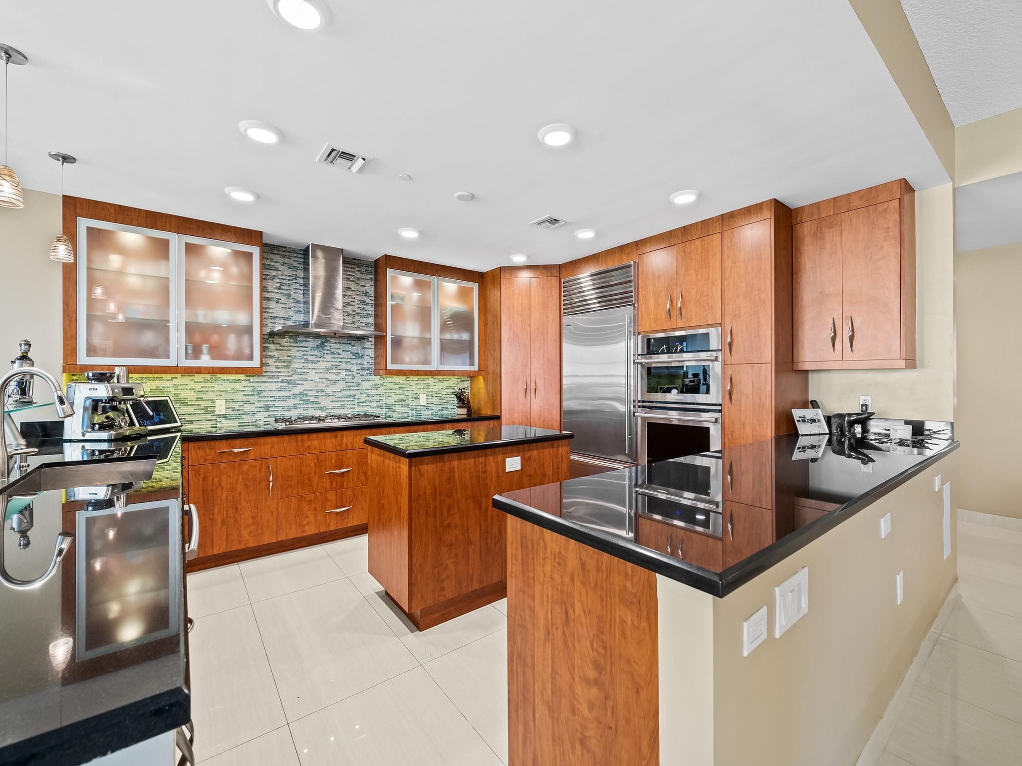 3415 N Ocean Drive 505, Hollywood, FL 33019 — photo 4 of 45