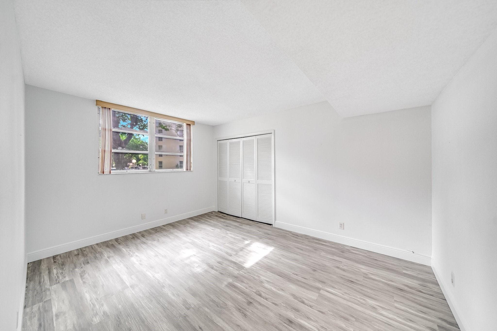 2601 S Course Drive 111, Pompano Beach, FL 33069 — photo 8 of 46