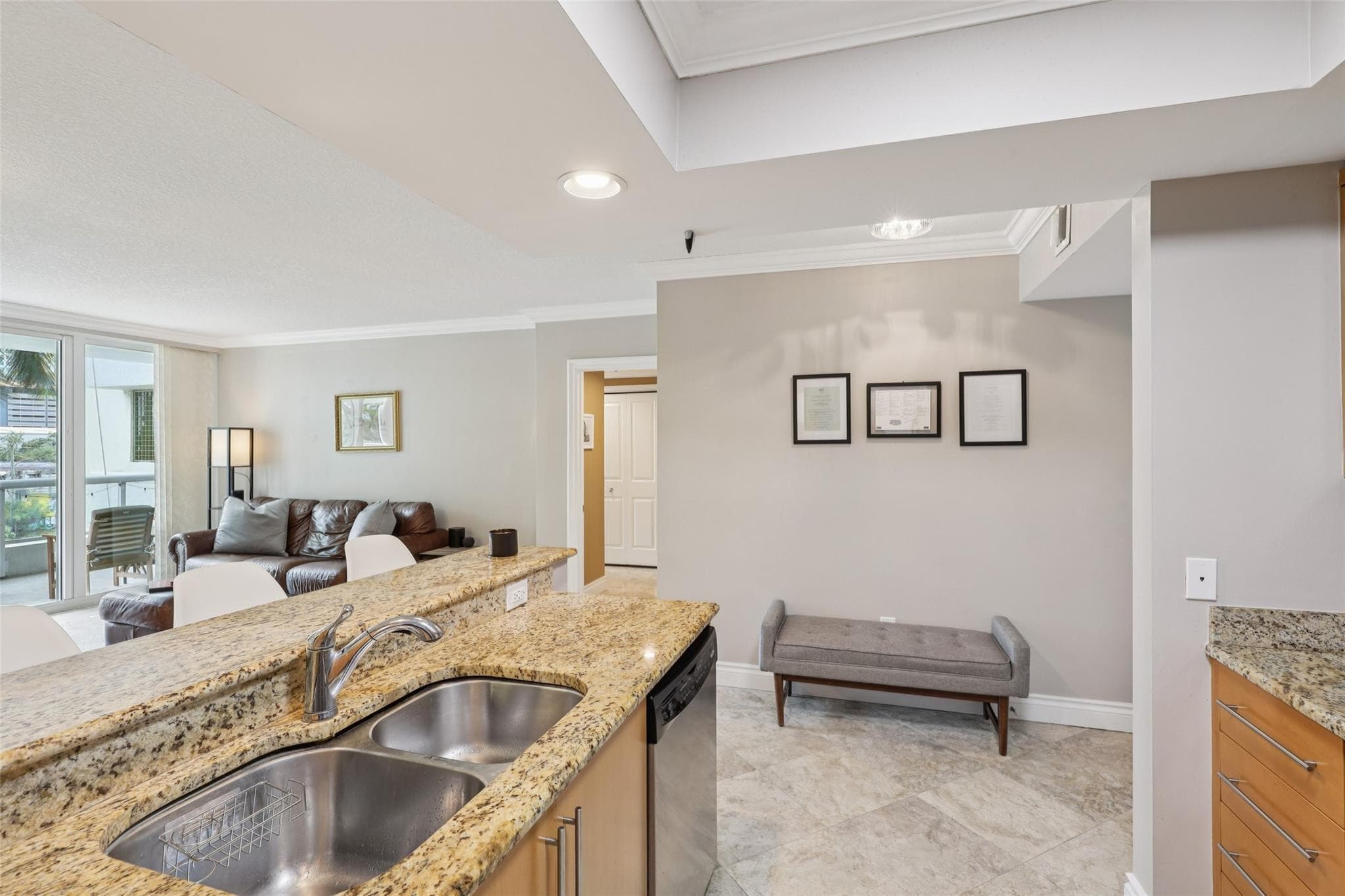 401 SW 4th Avenue 301, Fort Lauderdale, FL 33315 — photo 11 of 41