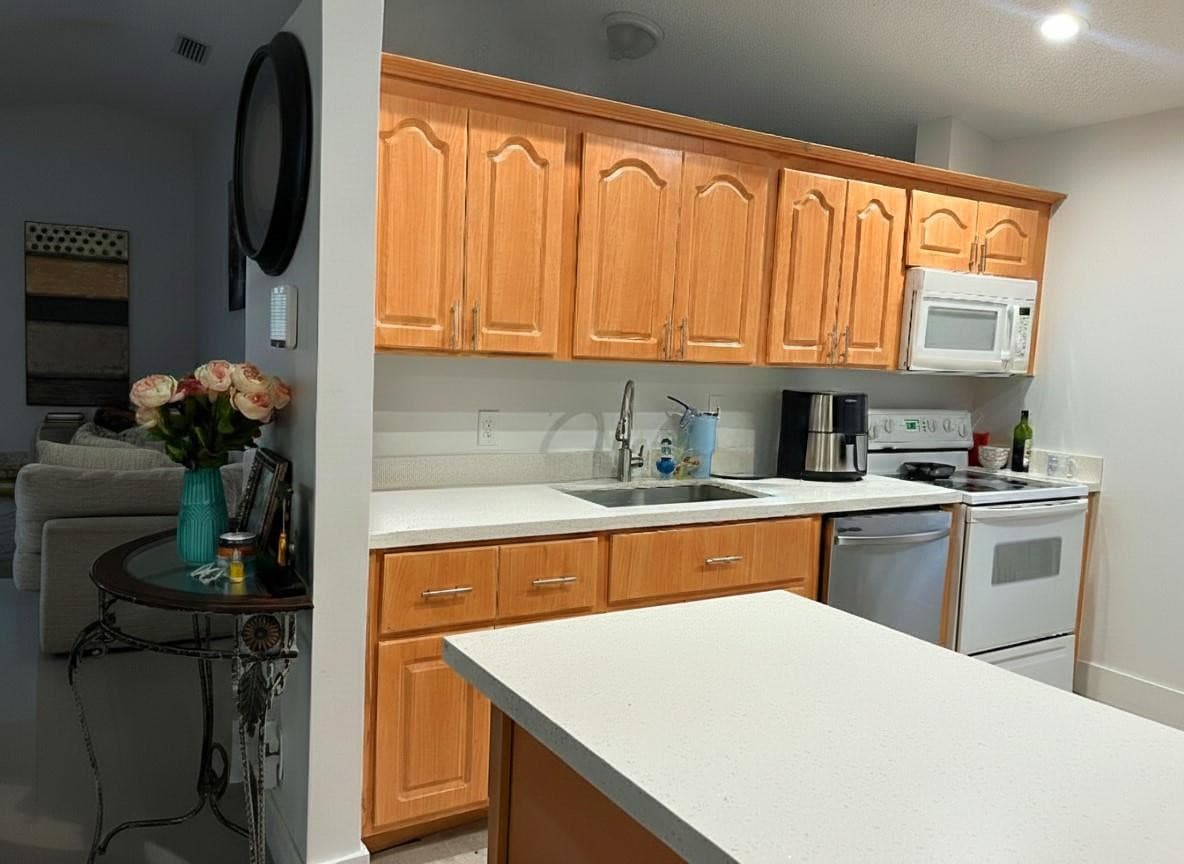 8205 SW 12th Place, North Lauderdale, FL 33068 — photo 4 of 10