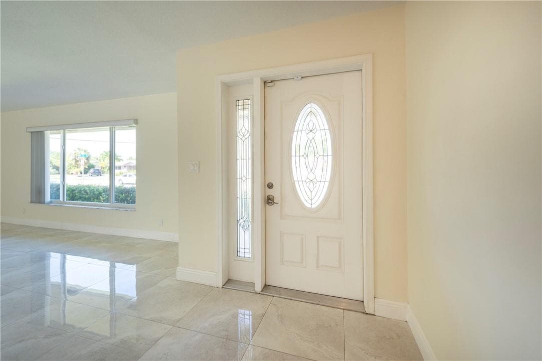 5200 NE 15th Avenue, Fort Lauderdale, FL 33334 — photo 3 of 31
