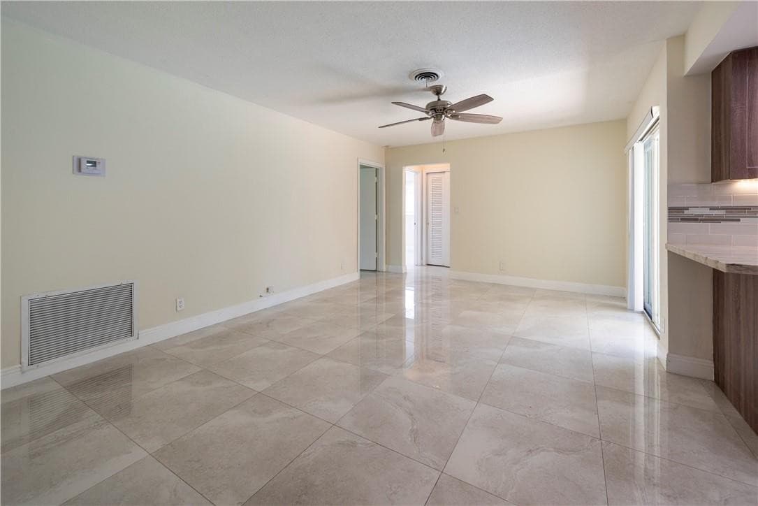 5200 NE 15th Avenue, Fort Lauderdale, FL 33334 — photo 13 of 31