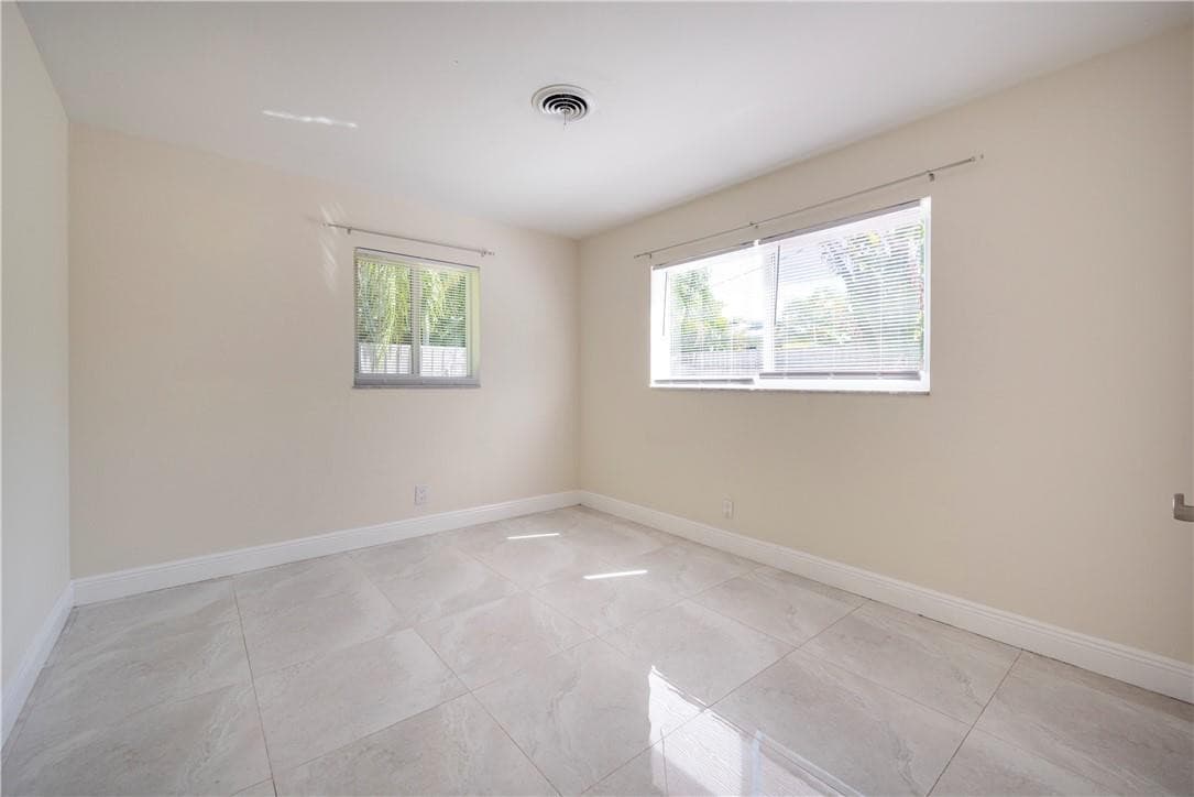 5200 NE 15th Avenue, Fort Lauderdale, FL 33334 — photo 21 of 31