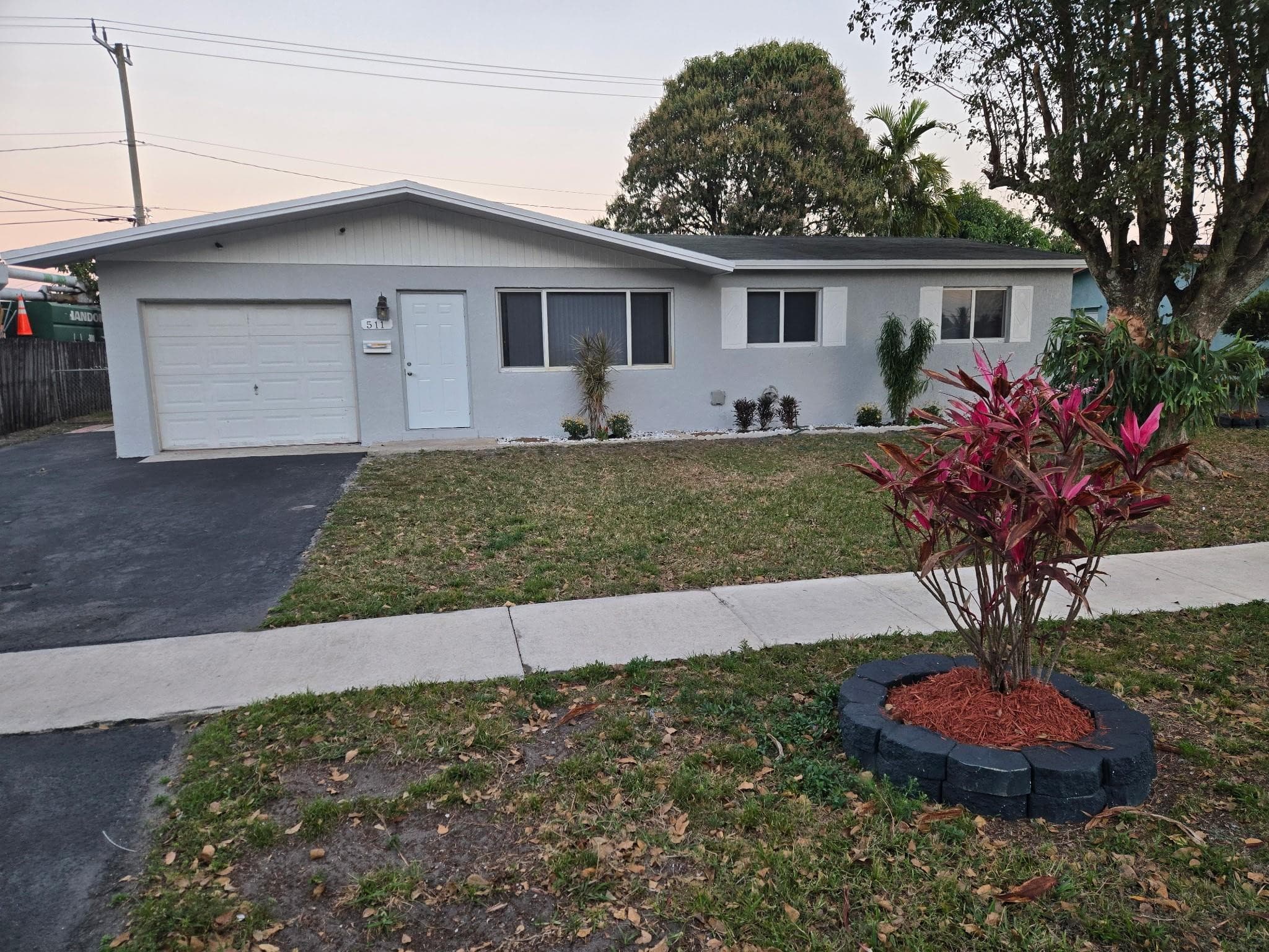511 N 65th Avenue, Hollywood, FL 33024 — photo 1 of 31