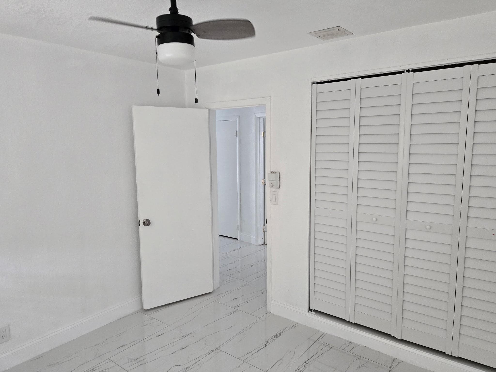 511 N 65th Avenue, Hollywood, FL 33024 — photo 11 of 31