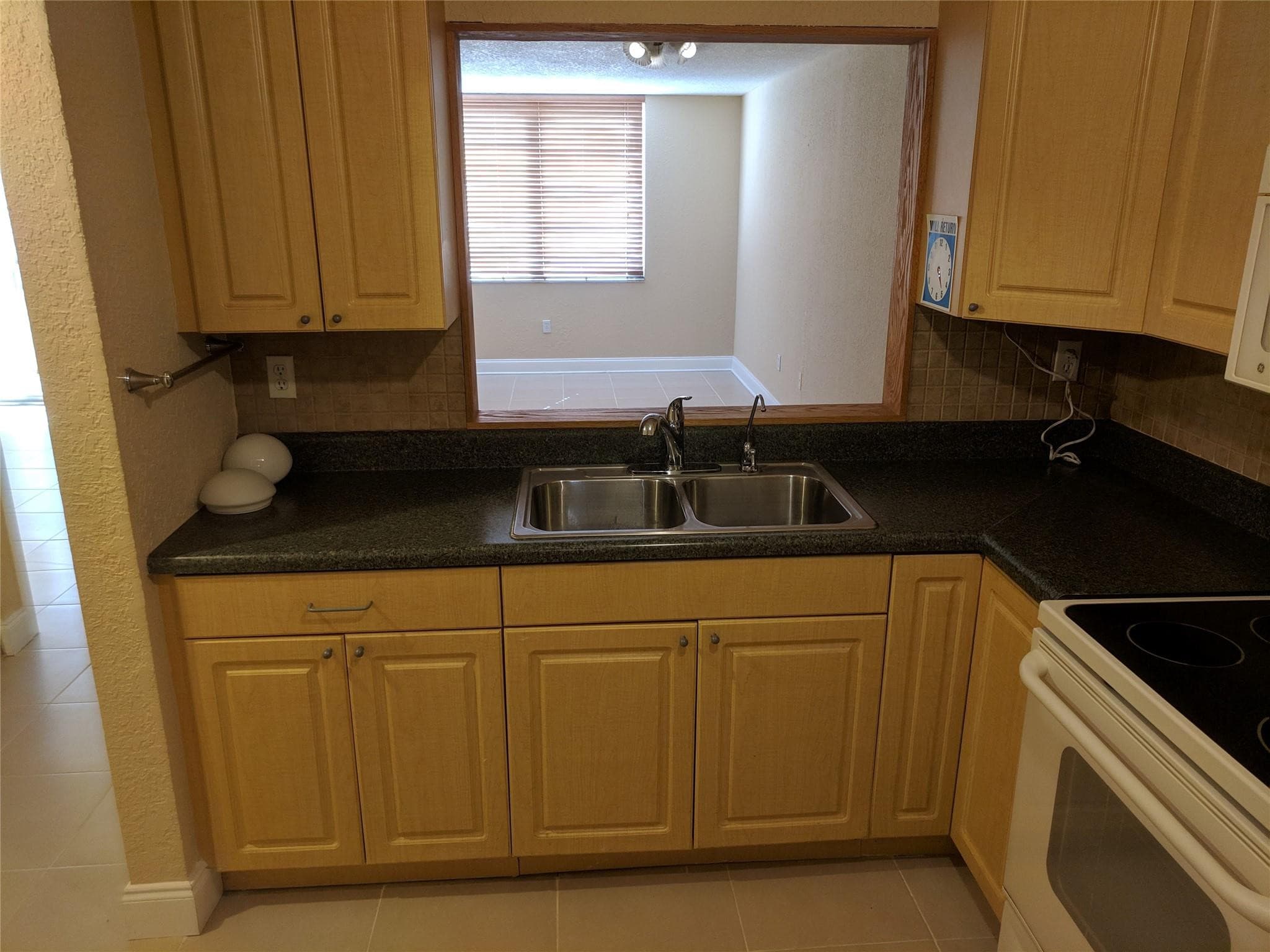 1250 NE 125th Street 312-C, North Miami, FL 33161 — photo 23 of 35
