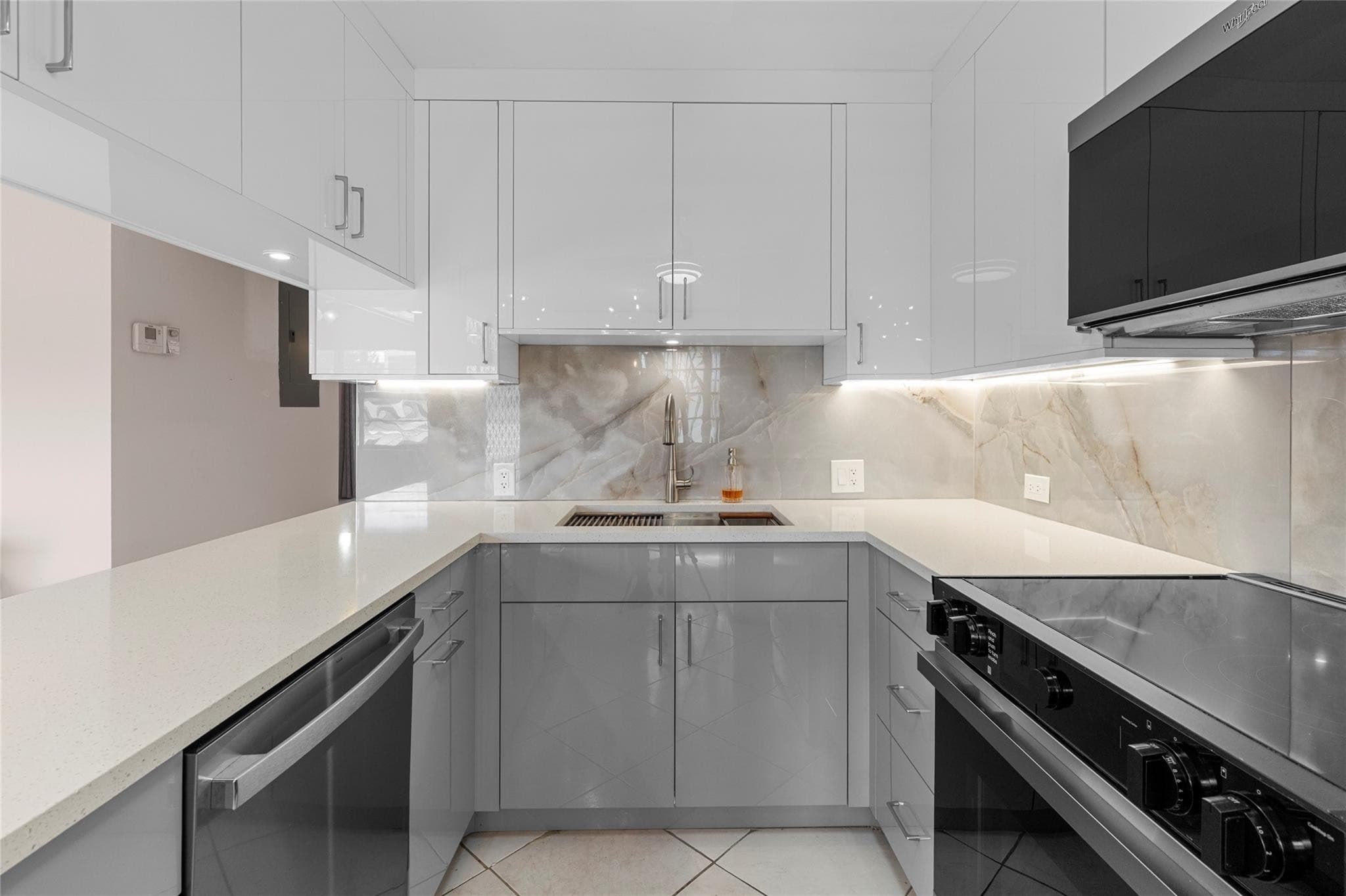 2122 Cambridge F 2122, Deerfield Beach, FL 33442 — photo 11 of 41
