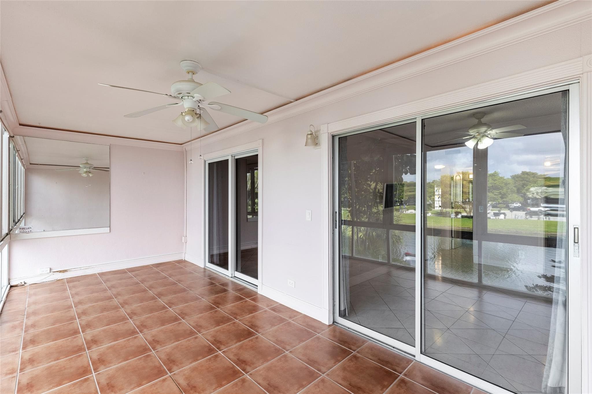 2122 Cambridge F 2122, Deerfield Beach, FL 33442 — photo 22 of 41