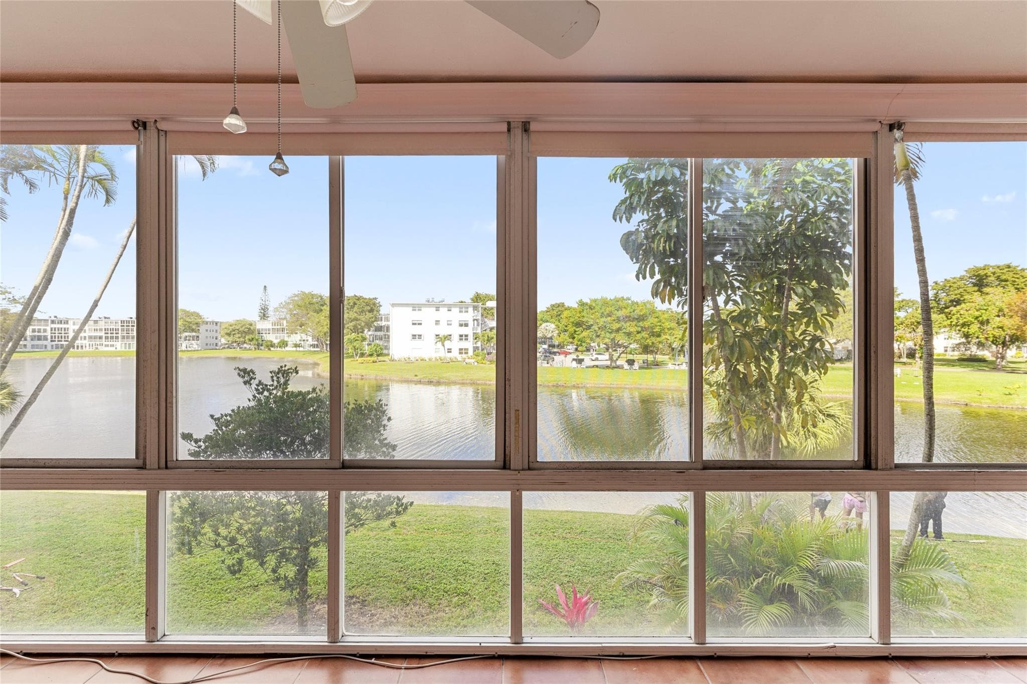 2122 Cambridge F 2122, Deerfield Beach, FL 33442 — photo 23 of 41