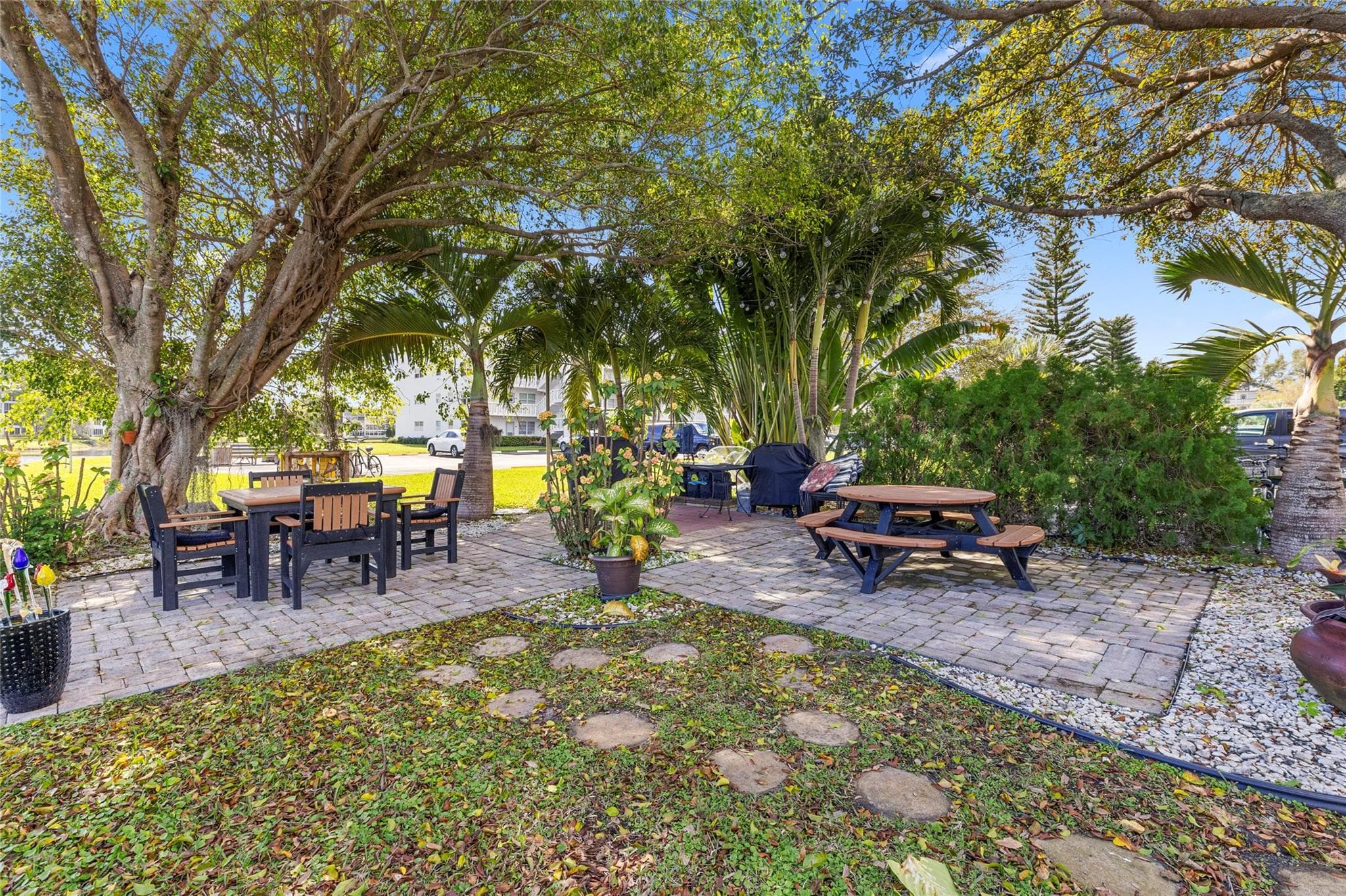 2122 Cambridge F 2122, Deerfield Beach, FL 33442 — photo 27 of 41