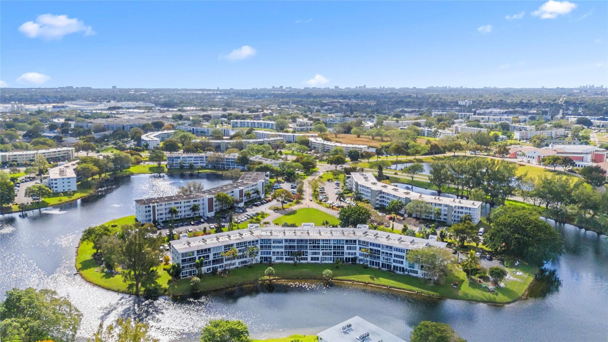 2122 Cambridge F 2122, Deerfield Beach, FL 33442 — photo 35 of 41