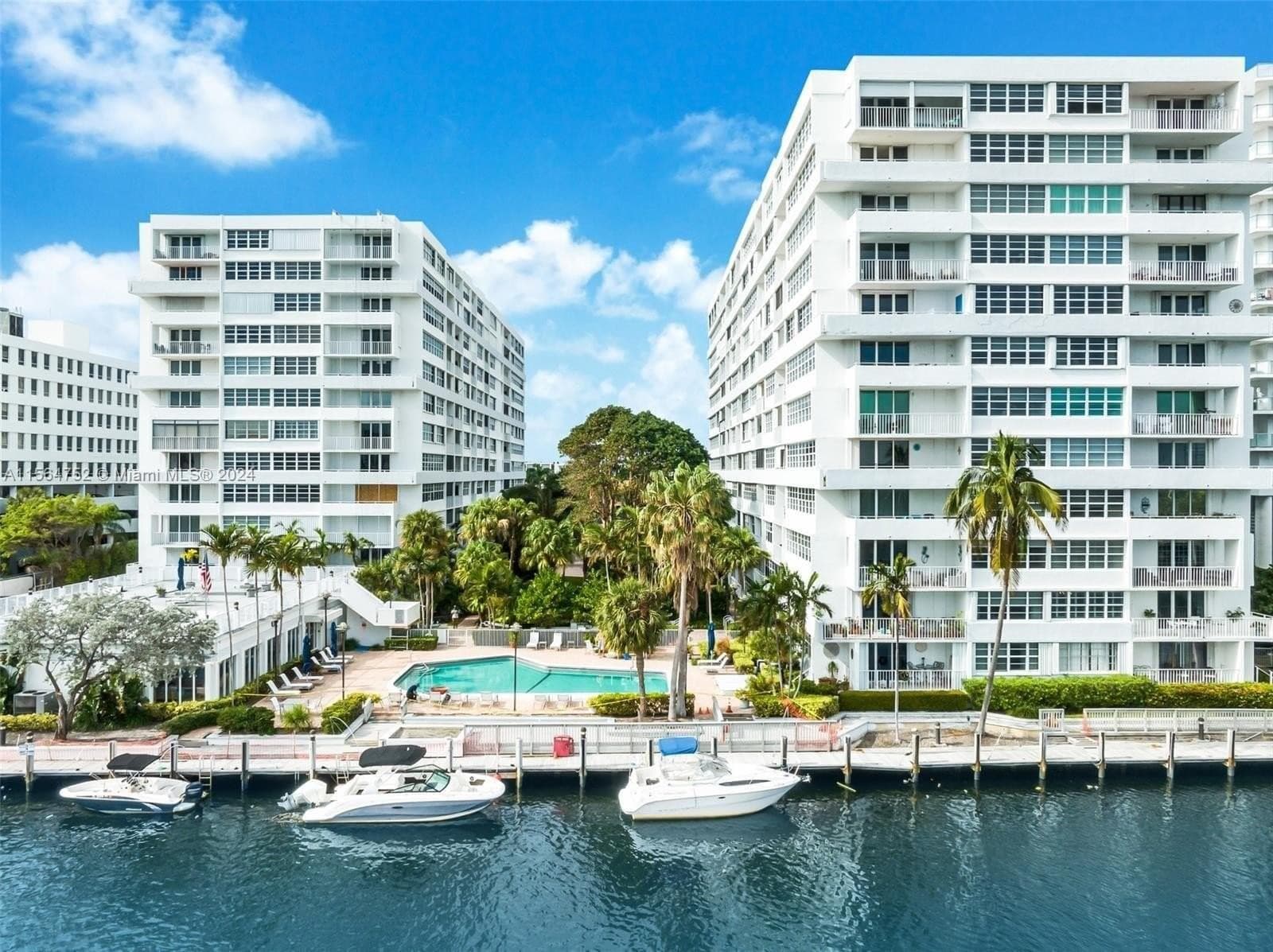 1160 N Federal Highway 1118, Fort Lauderdale, FL 33304 — photo 1 of 9