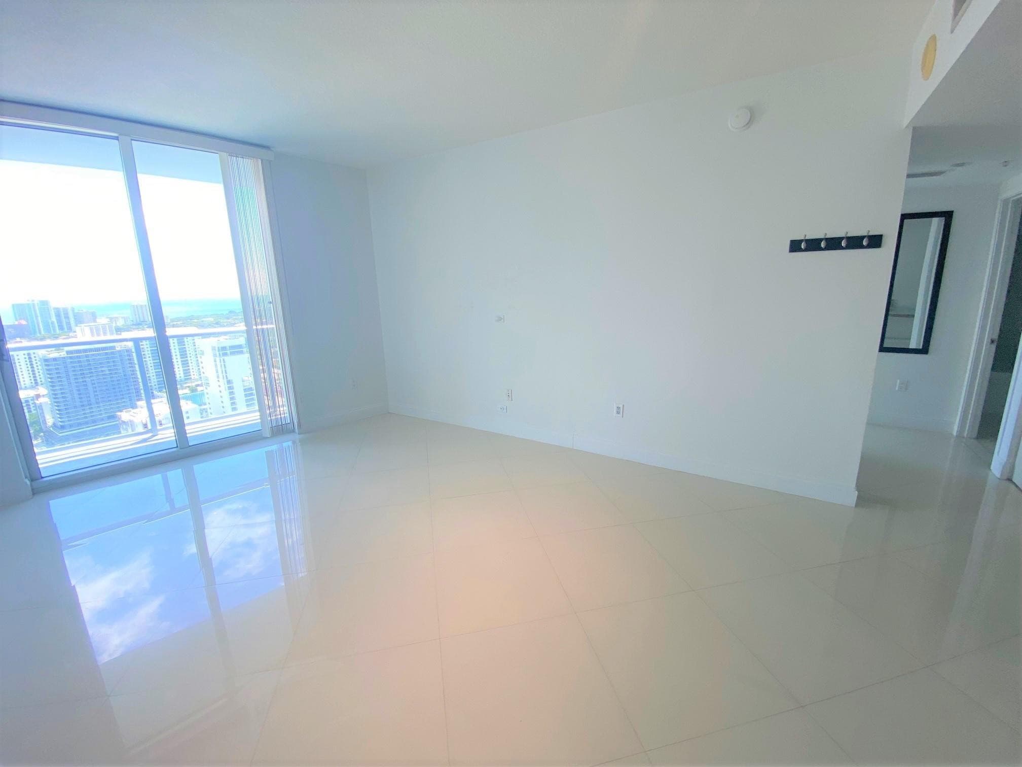 185 SW 7th Street 3708, Miami, FL 33130 — photo 5 of 19