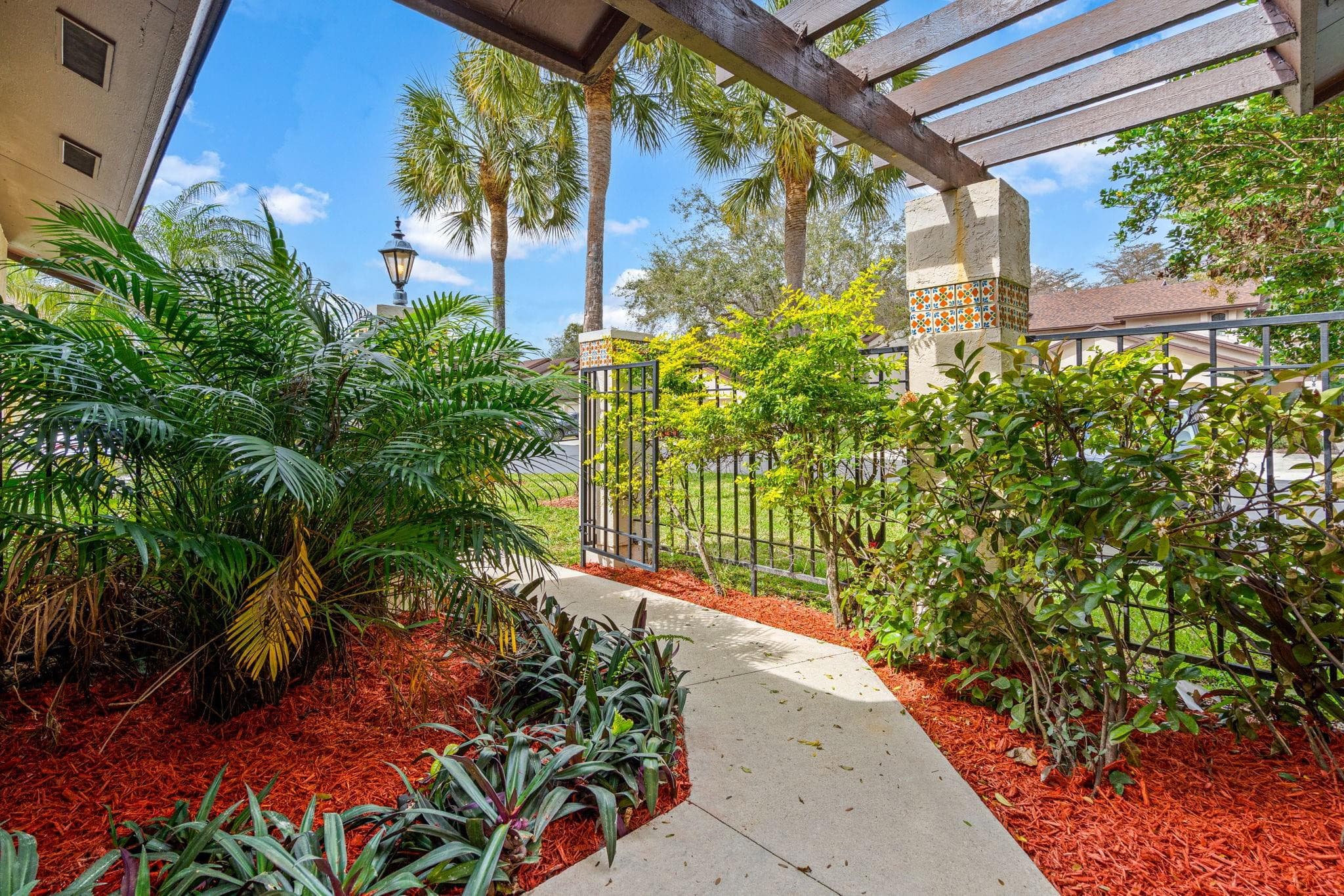 10045 SW 137 Court 10045, Miami, FL 33186 — photo 5 of 47