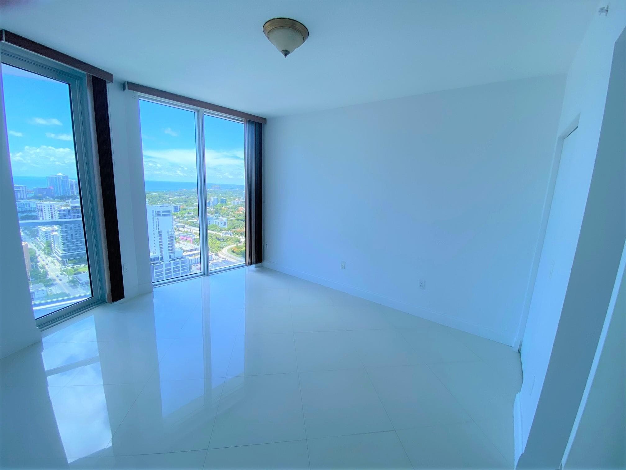 185 SW 7th Street 3708, Miami, FL 33130 — photo 10 of 19