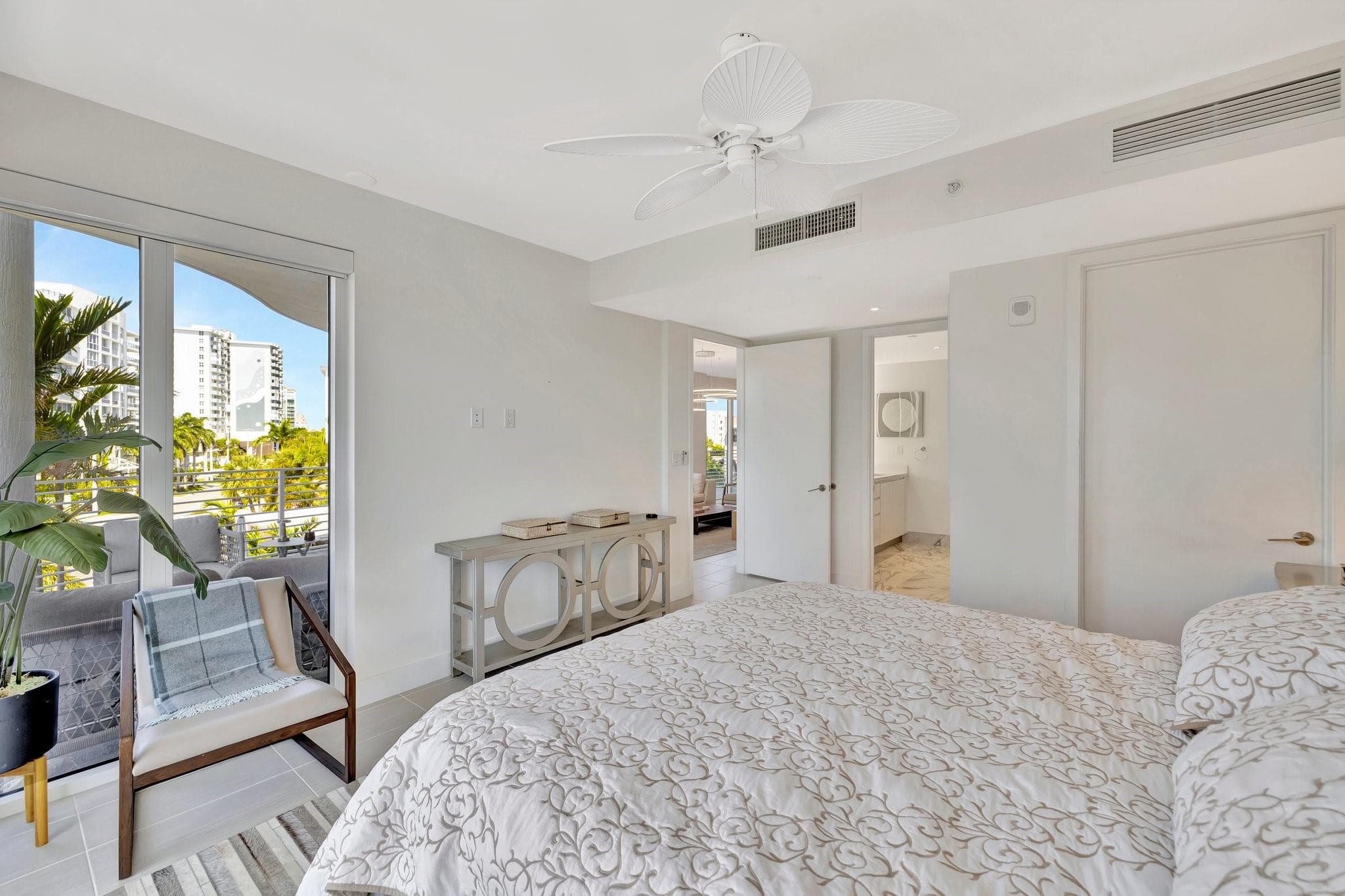 612 Bayshore Drive 301, Fort Lauderdale, FL 33304 — photo 27 of 77