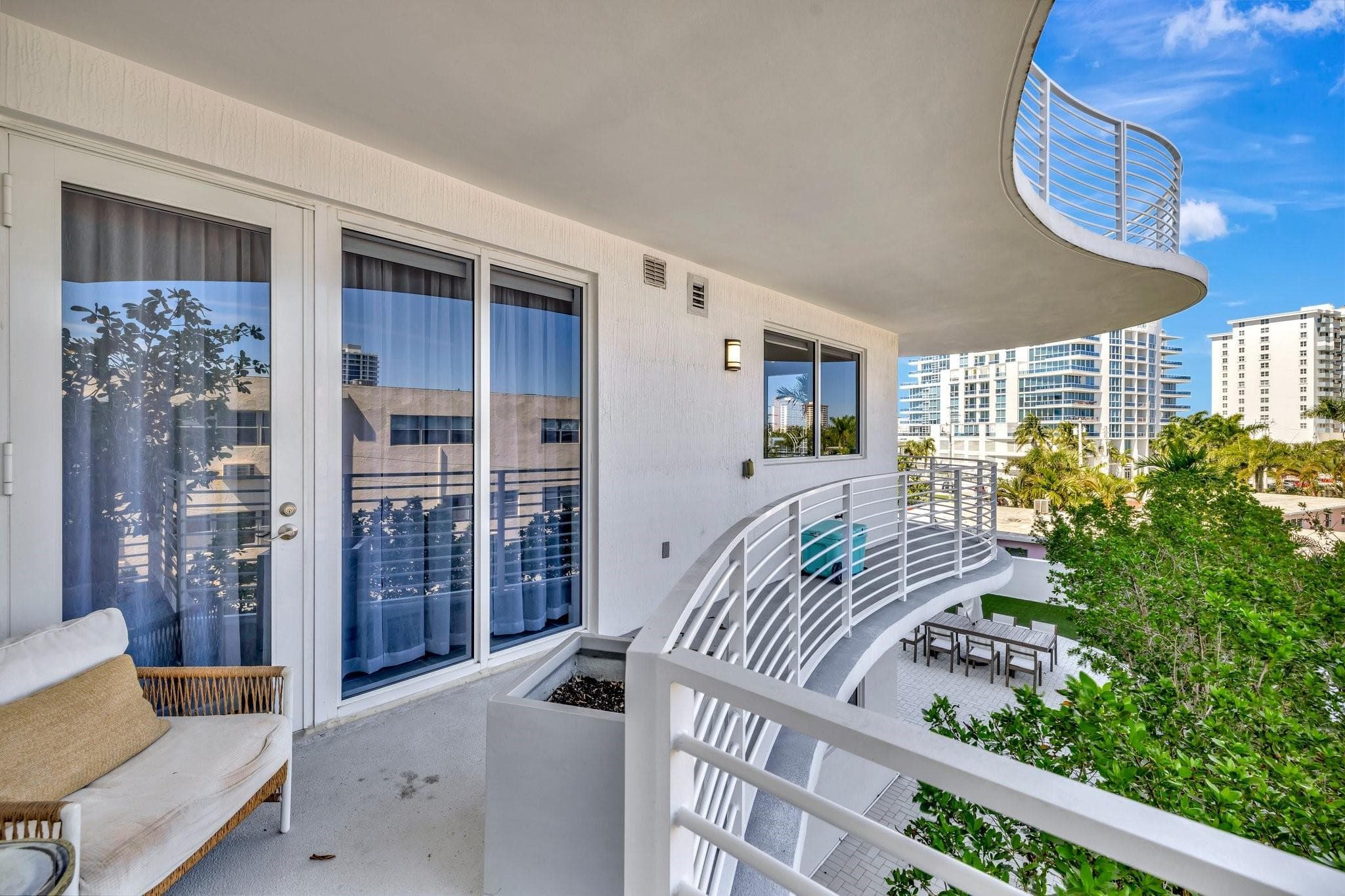 612 Bayshore Drive 301, Fort Lauderdale, FL 33304 — photo 44 of 77