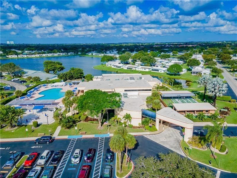 8845 NW 14th Street, Plantation, FL 33322 — photo 40 of 61