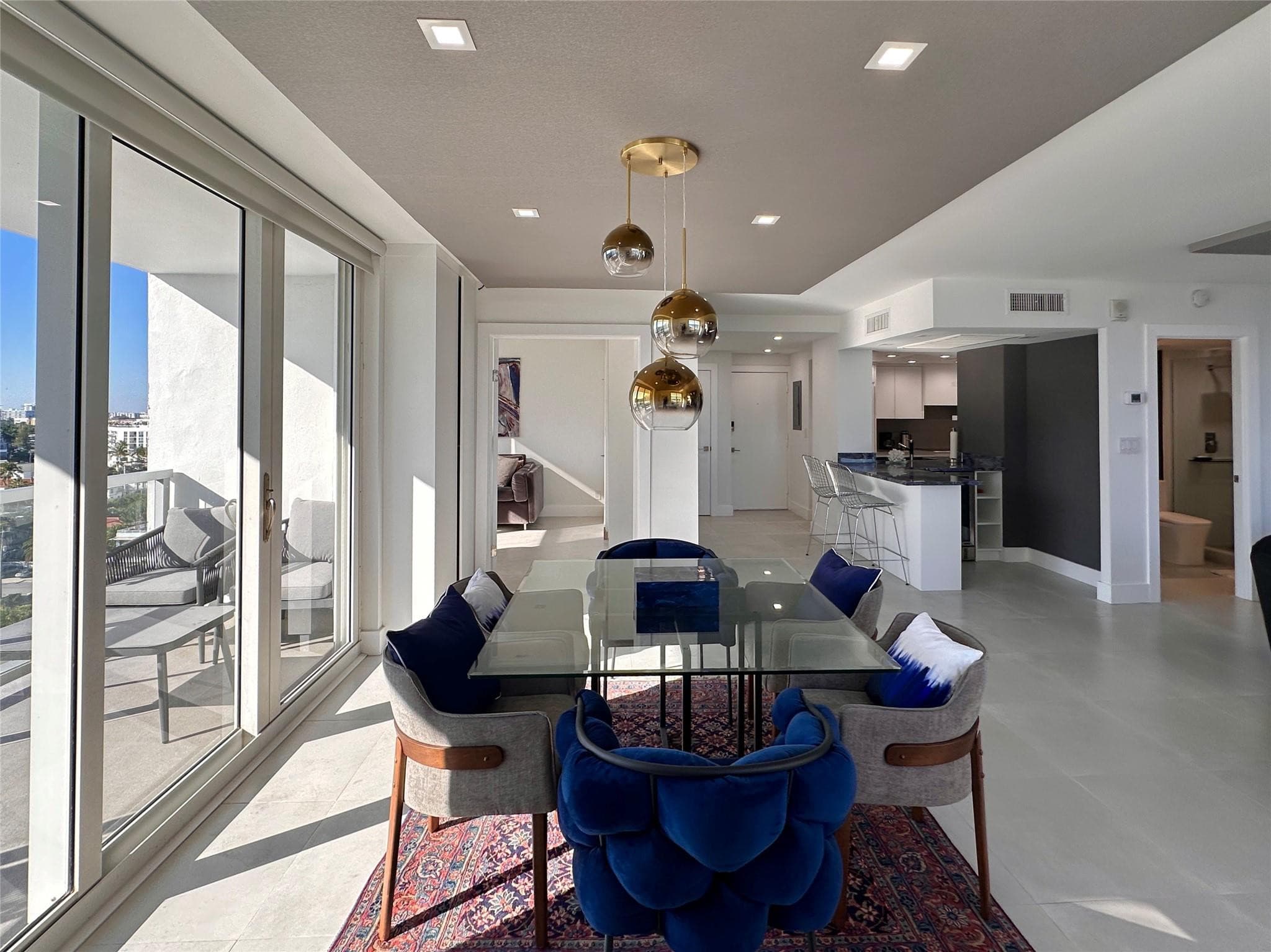 209 N Fort Lauderdale Beach Boulevard 11C, Fort Lauderdale, FL 33304 — photo 21 of 57