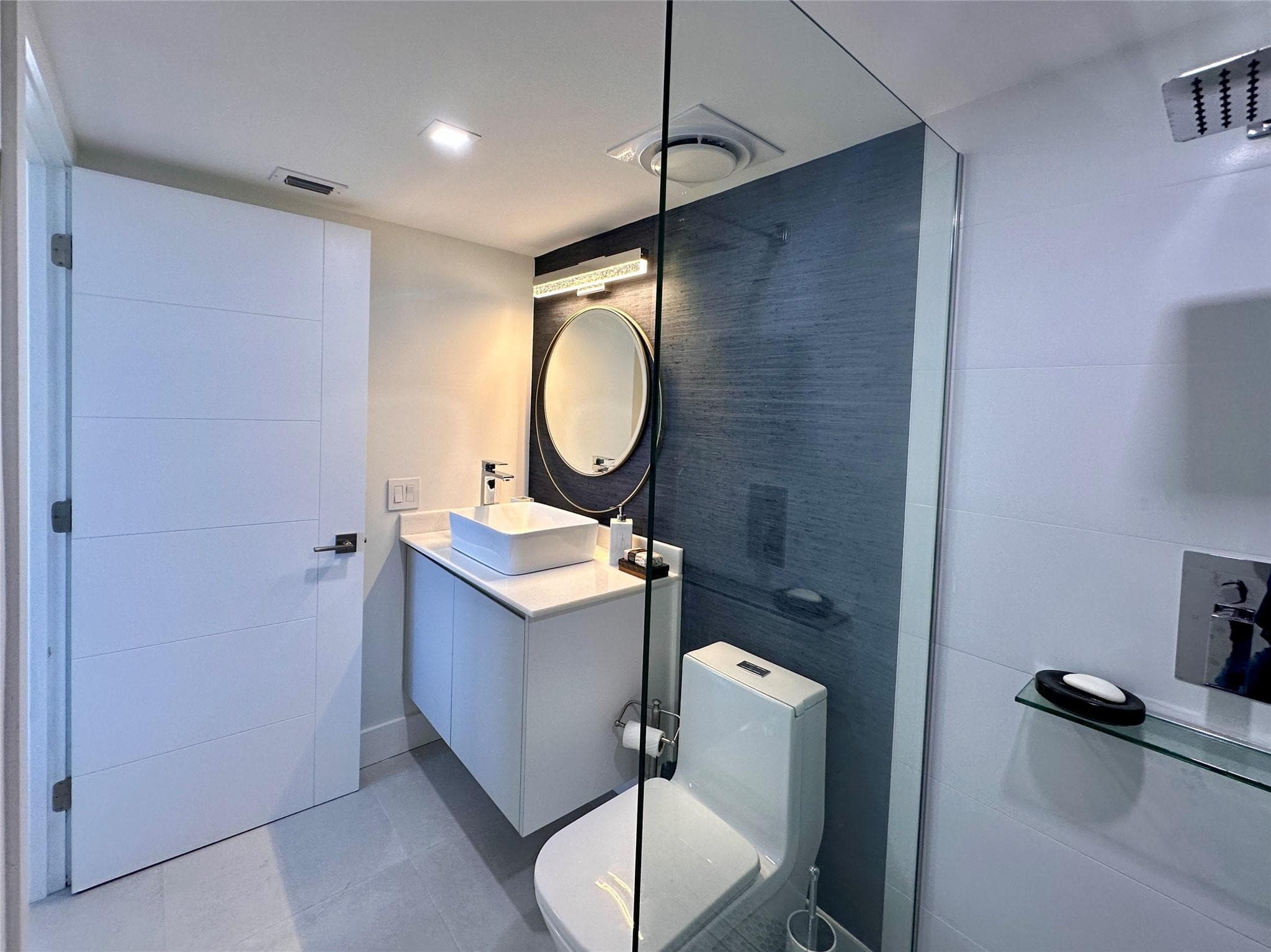 209 N Fort Lauderdale Beach Boulevard 11C, Fort Lauderdale, FL 33304 — photo 37 of 57