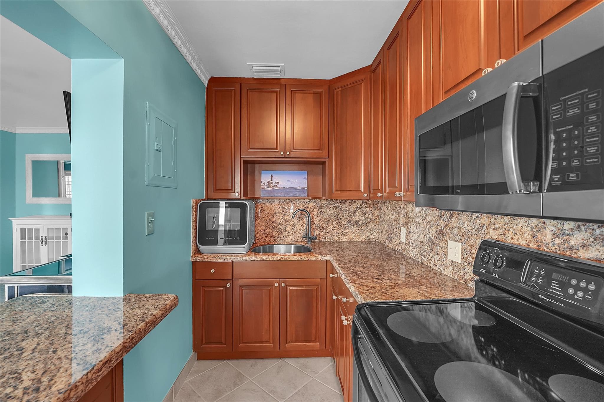 1187 Hillsboro Mile 9e, Hillsboro Beach, FL 33062 — photo 16 of 63
